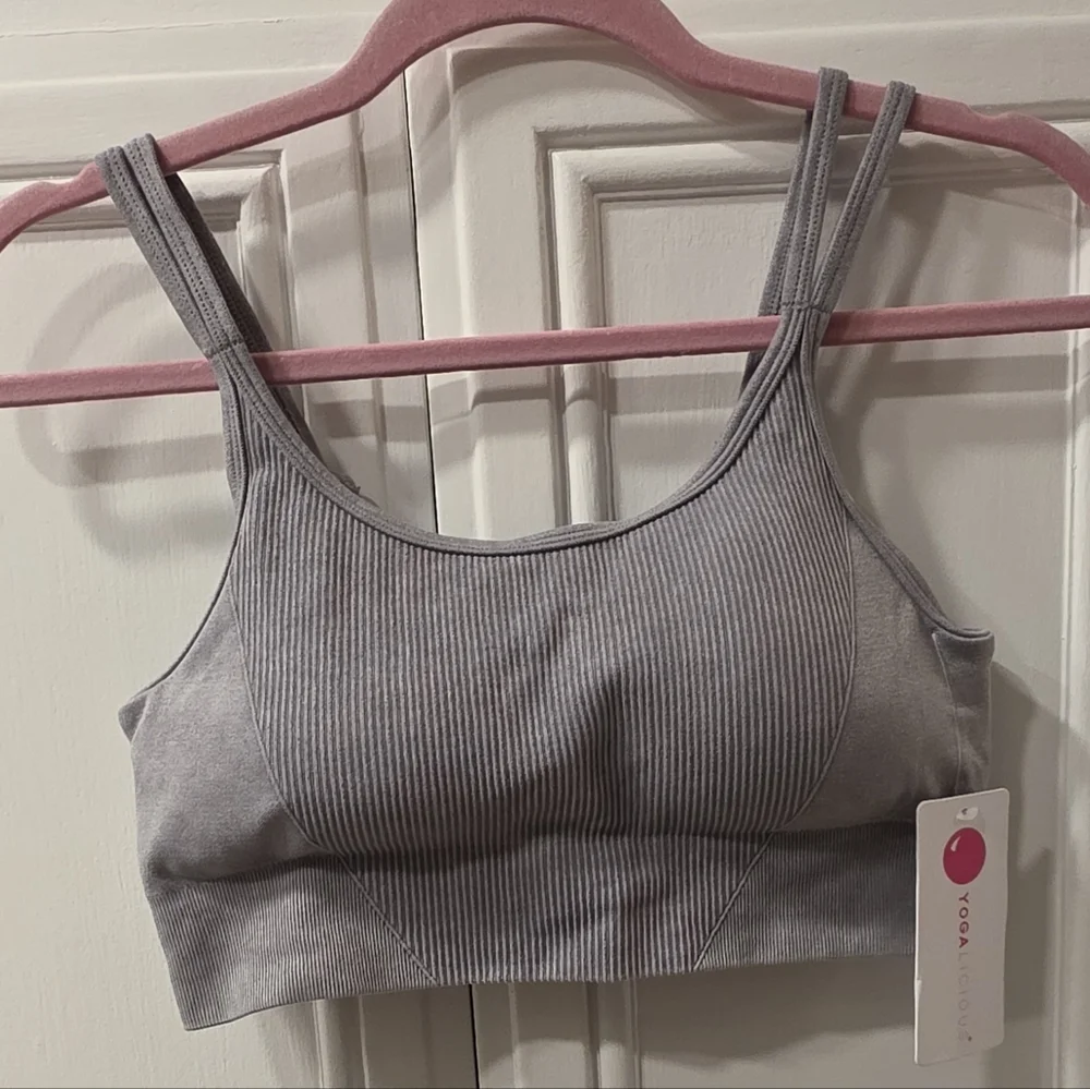 NWT Yogalicious Women's Gray Ribbed Sports Bra ~ Size Large - Picture 2 of 8